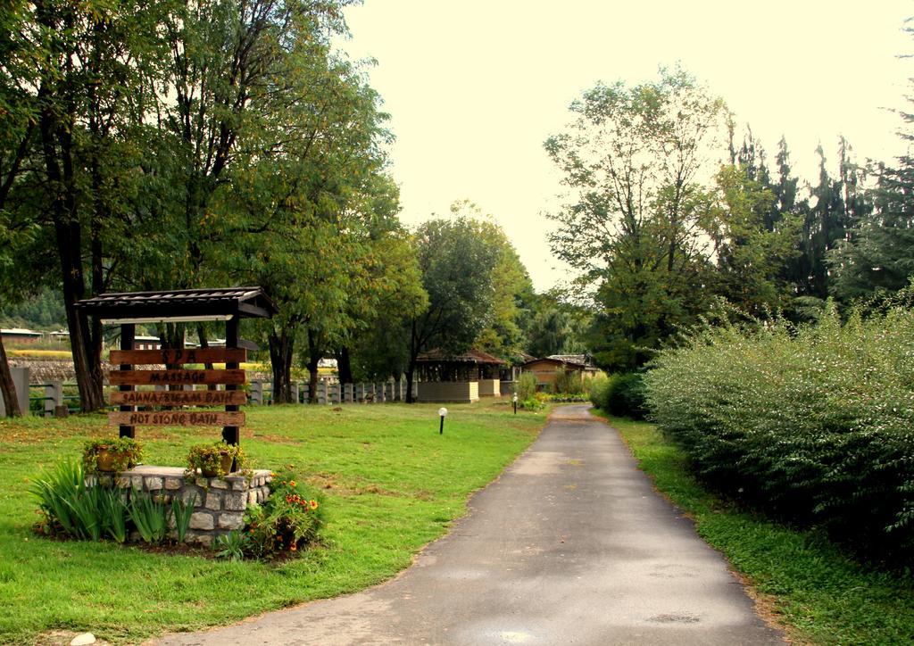 Kichu Resorts Paro Luaran gambar